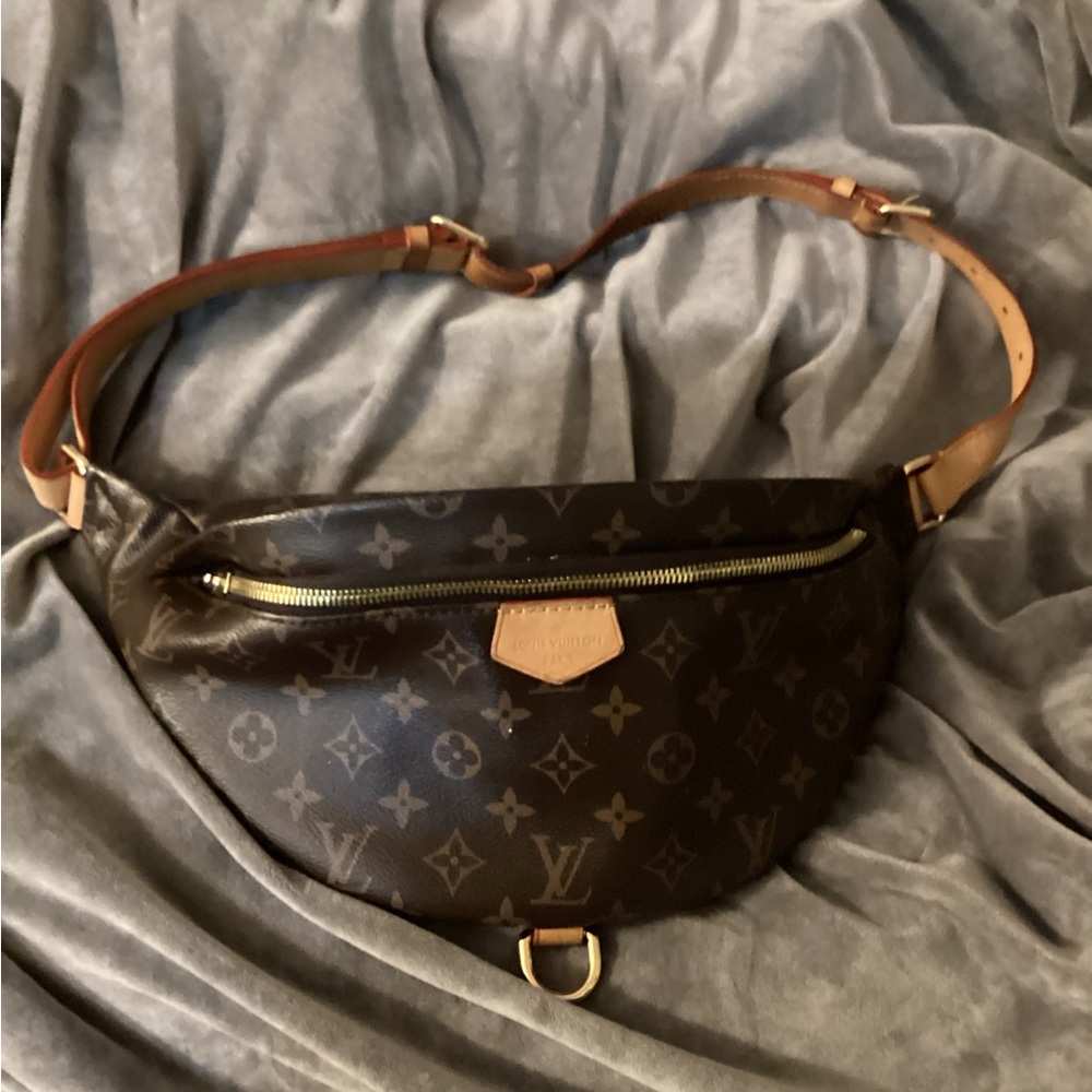 Louis Vuitton Fanny